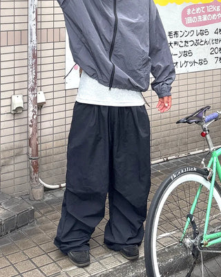 Side-tuck snap-button pants