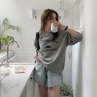 Lettering Slit Sweatshirt