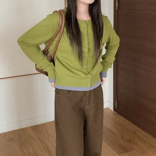 Wide buckle chino pants
