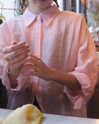 Roll-up collar shirt