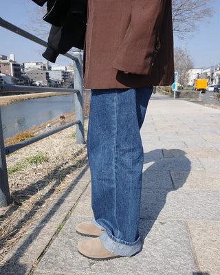 Semi-wide denim pants