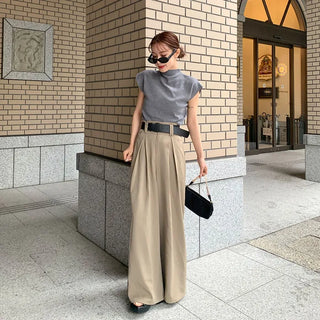 Half-neck short-sleeve knit