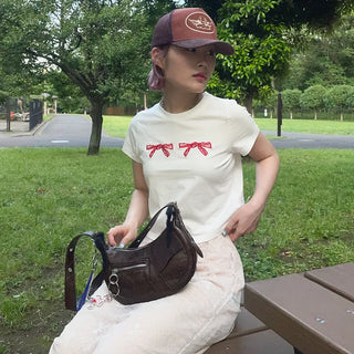 Pocket shoulder bag