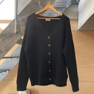 Unisex V-neck oversized cardigan
