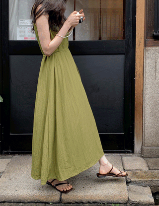 Sleeveless dress - 3 colors