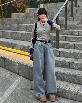 Half-open long-sleeve T-shirt
