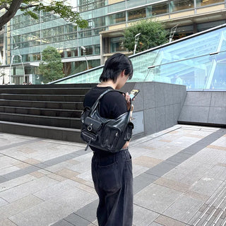 Multi-pocket shoulder bag