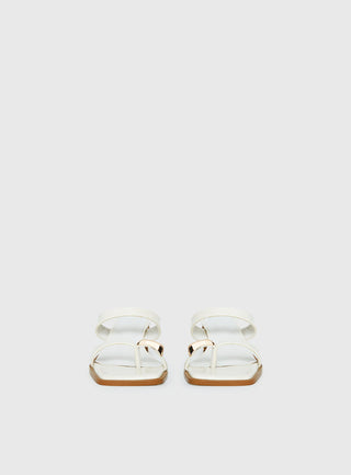 Billini Iverson Hardware Detail Heels While / Gold