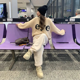 eye logo knit