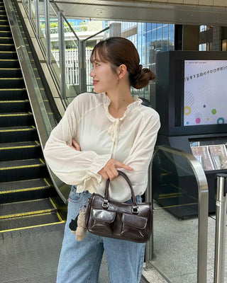Two-pocket daily tote bag