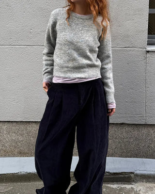 Round neck long-sleeve knit