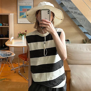 Simple bucket hat