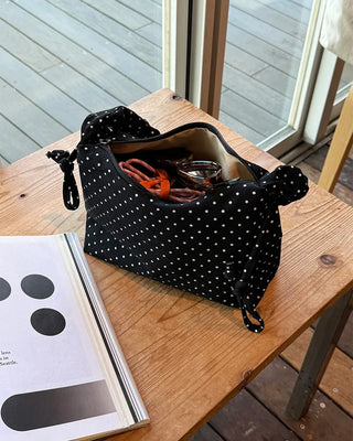 Dot Shirring Shoulder Bag