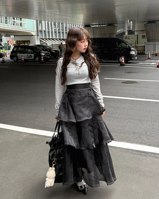 Side-shirred long-sleeve T-shirt