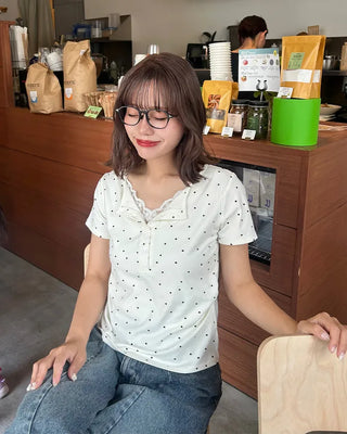 Dot lace detail short-sleeved T-shirt