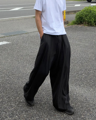 Two-pleat wide slacks