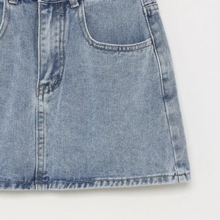 Two-button heart mini denim skirt