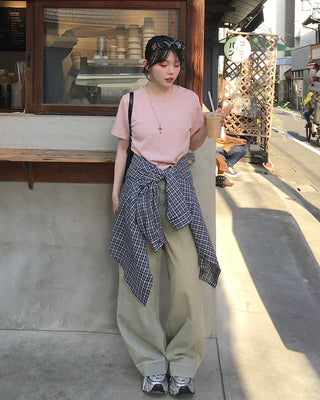 Washed wide-fit denim pants