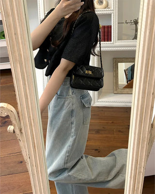 Wide-leg denim jeans with rear pockets
