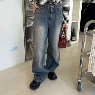 Balloon silhouette denim pants