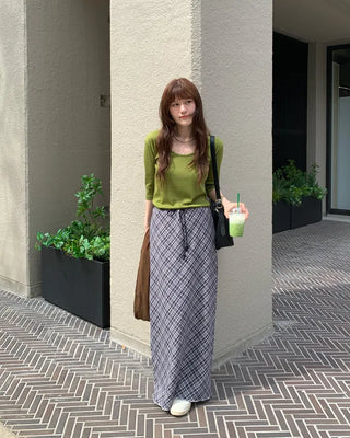 Checked drawstring long skirt