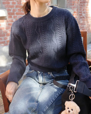 Cropped round knit