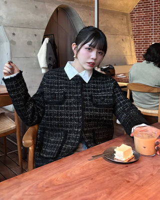 Loose-fit tweed jacket