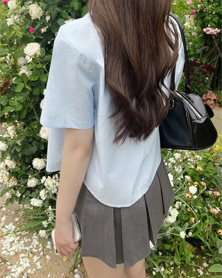 Cropped half-sleeve shirt
