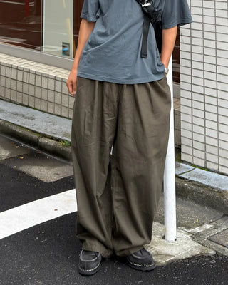 Pintuck balloon pants