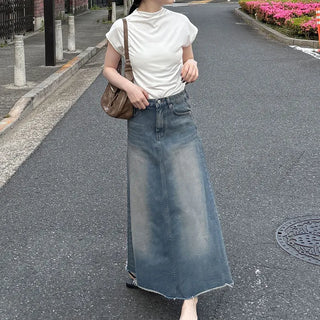 Off-neck compact T-shirt
