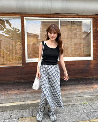 Checked banded long skirt
