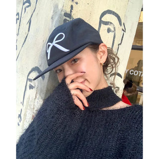 Ribbon embroidered ball cap