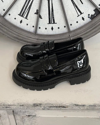 Round-toe penny loafers