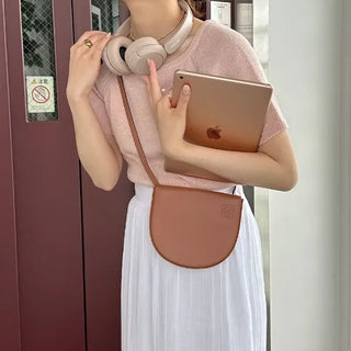 U-neck short-sleeved knit