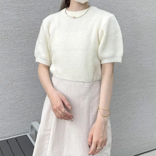 Puff-sleeve round knit