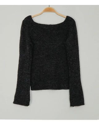 Slim-fit long-sleeved knit