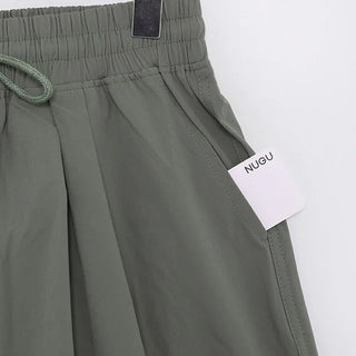 bermuda pin tuck pants