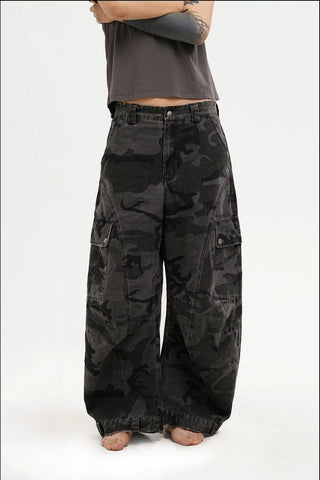 [MASONPRINCE] Curved Seam Camouflage Wide Leg Pants