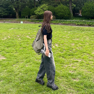 Puff-sleeve round knit
