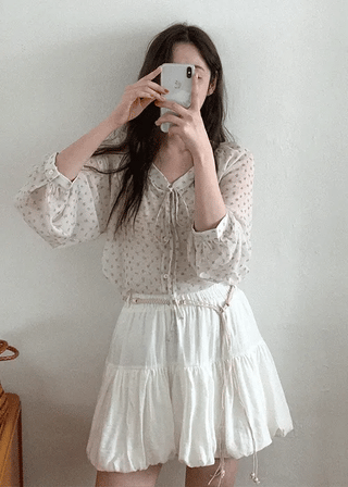 Mini skirt with belt
