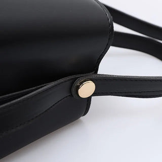 big simple shoulder bag