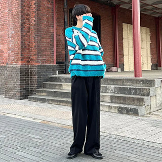 Boucle U-neck knit