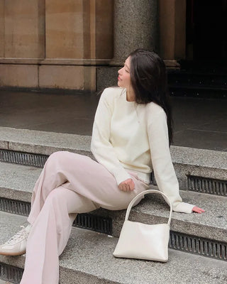[U-neck/V-neck] 2 types of standard basic knitwear