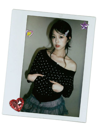 [Moromoro2] Distressed Star Print Off-Shoulder  Sweatshirt