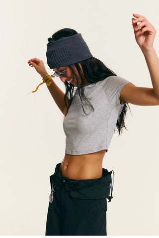 [Monterest] Cutout Embroidery Slim Fit Crop Tee