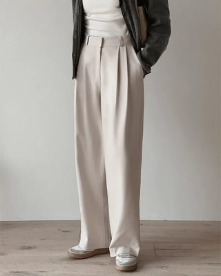 Leg-lengthening pintuck wide slacks