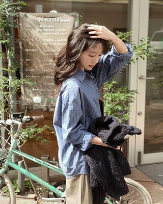 Loose-fit striped shirt