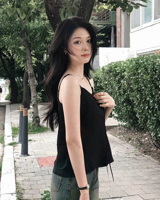 Layered sleeveless blouse