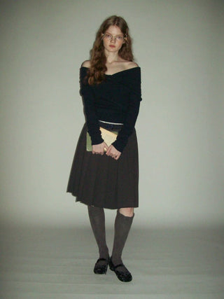 [Moromoro2] Bow Pleated Off-shoulder Knit  Sweater