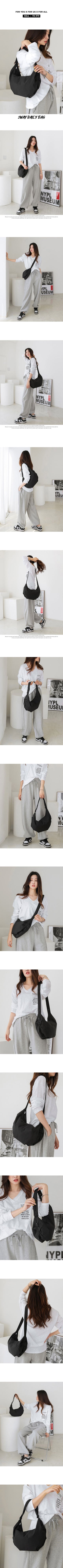 Slash Cross Shoulder Bag (3 colors)